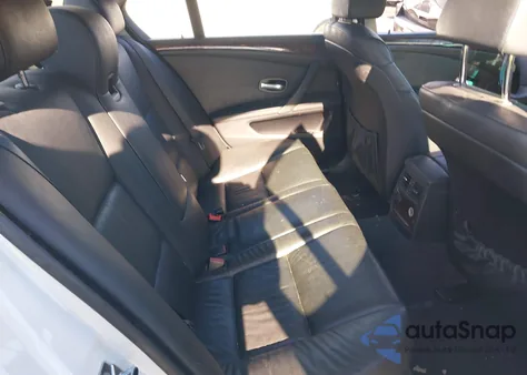 2008 BMW 528I z USA, uszkodzony, nr VIN WBANU53588CT08989